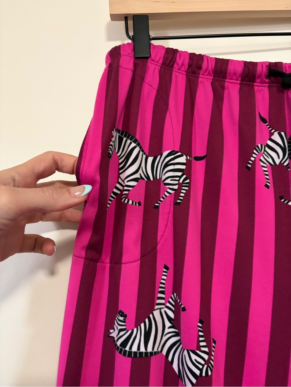 🦓🎀Cute & Cozy Zebra Print Hot Pink Stripes L/S Pants Pajama Set🎀🦓 - Picture 9 of 13